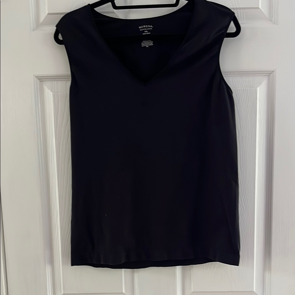 Two Merona Fitted Tank Tops Black and Brown Size XCL - Picture 2 of 4